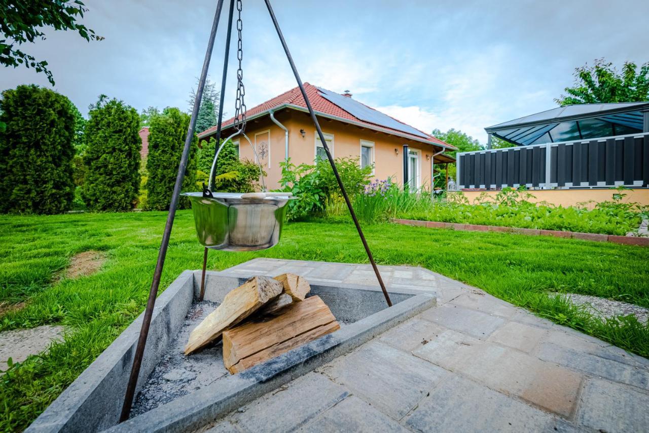 Willa Sunny Garden Pihenohaz Siófok Zewnętrze zdjęcie