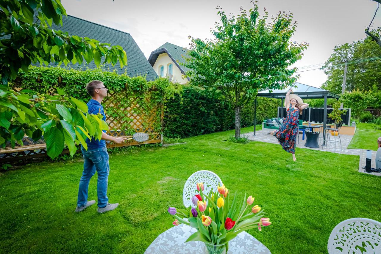 Willa Sunny Garden Pihenohaz Siófok Zewnętrze zdjęcie